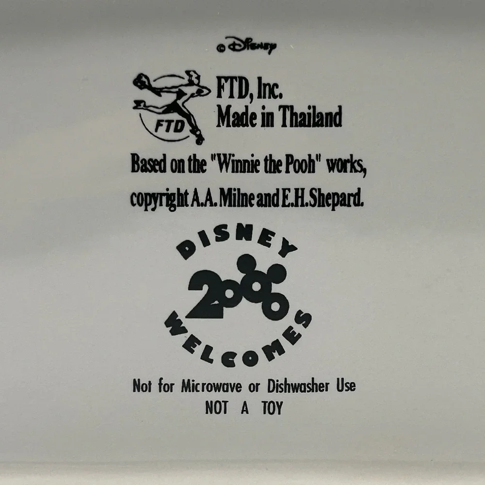 Vintage Disney FTD Winnie the Pooh Halloween Ceramic Gift Bag Planter Vase 2000